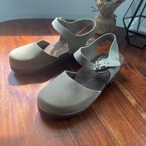 NWOB Lotta from Stockholm wood clog low Mary Jane 38